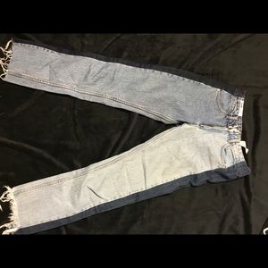 Color blocking jeans